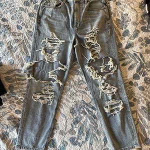 American eagle high rise mom jean NWT